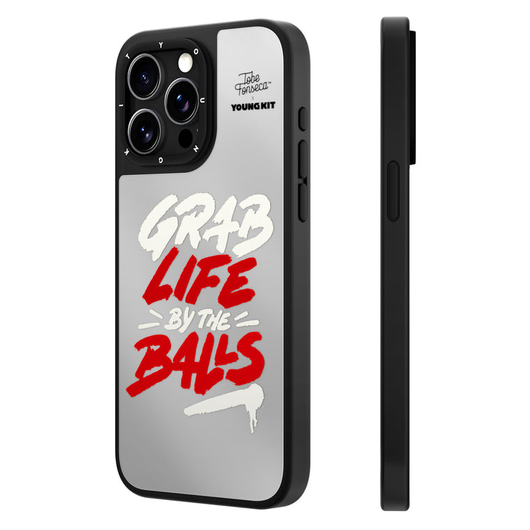 iPhone 15 Pro Hülle YOUNGKIT X Tobe Fonseca™ MagSafe / Life